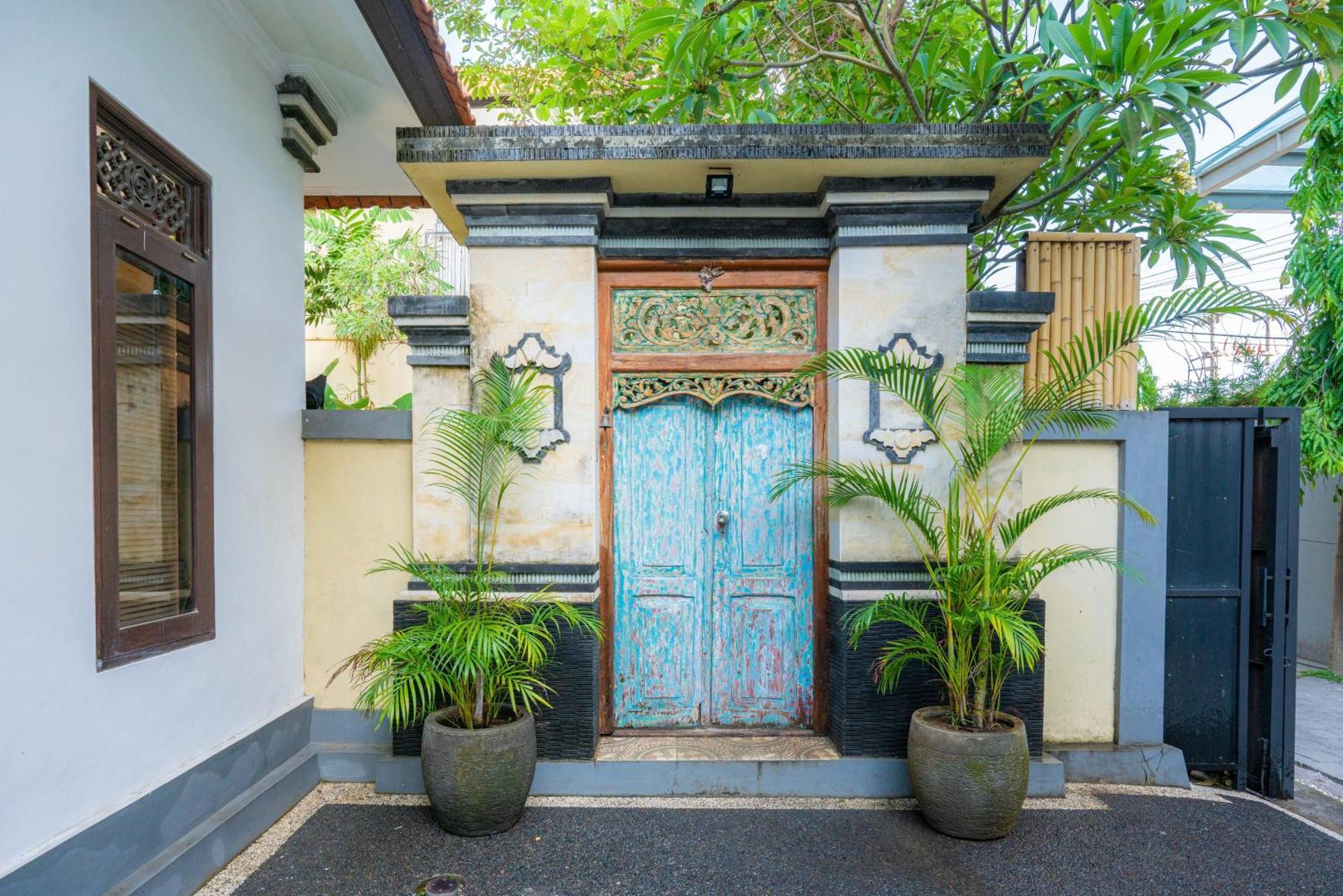 Walking To The Beach At Omahati Villa Canggu  Exterior photo